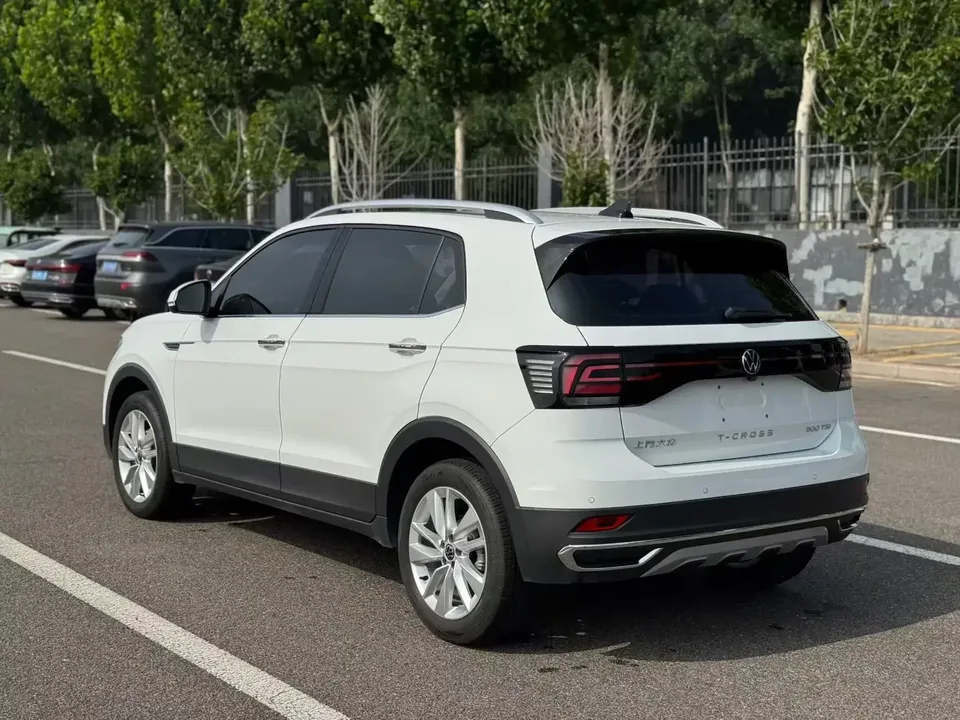 Volkswagen Tu Kai Tu Kai 2023 300TSI DSG Comfort Edition 2024 — thumbnail 4