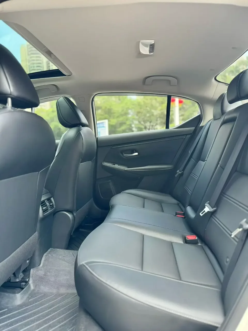 Nissan Sylphy Sylphy 2022 1.6L XL CVT Enjoy Edition 2023 — миниатюра 5