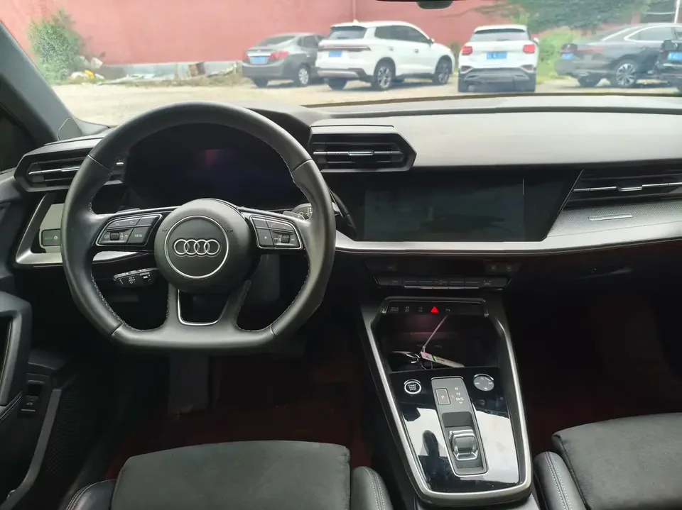 Audi A3 Audi A3 2022 Sportback 35 TFSI Luxury Sports 2023 — миниатюра 5