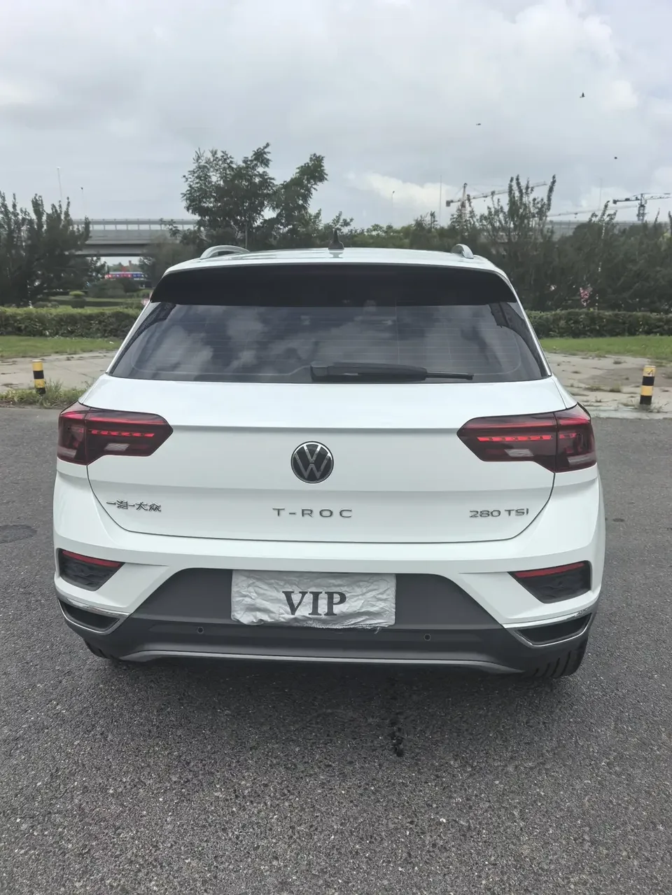 Volkswagen T-Roc TANG 2022 280TSI DSG 2WD Comfort PLUS 2022 — thumbnail 2