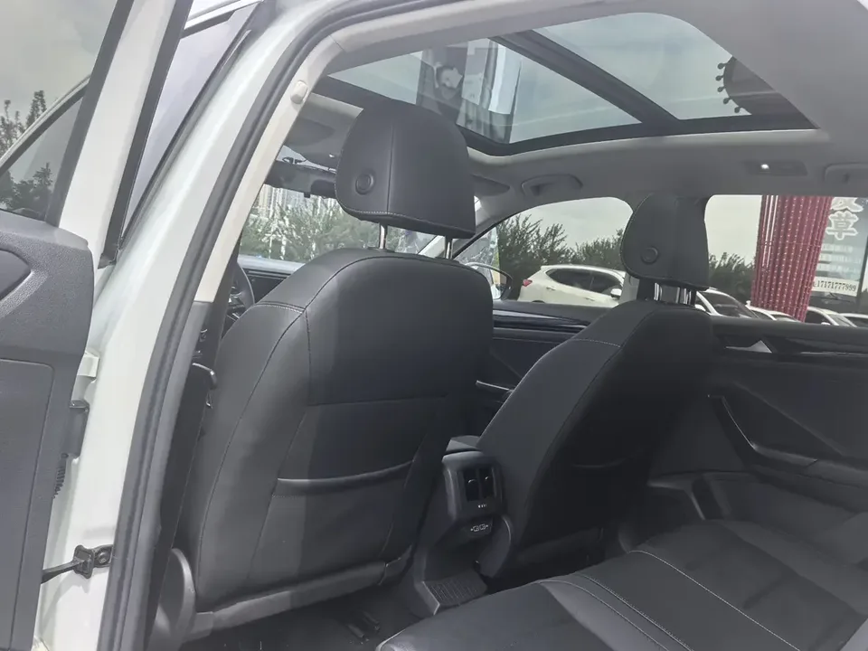 Volkswagen T-Roc TANG 2022 280TSI DSG 2WD Comfort PLUS 2022 — thumbnail 5