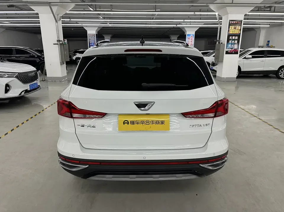 Jetta VS7 Jetta VS7 2022 Panda Edition 1.4T Automatic Enjoy Edition Pro 2022 — thumbnail 2