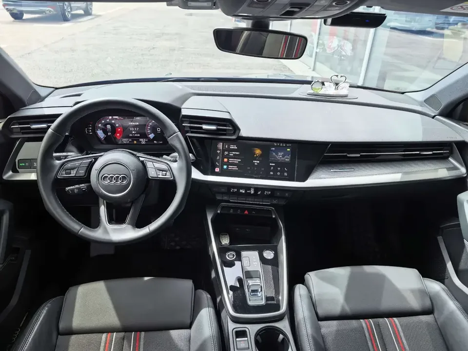 Audi A3 Audi A3 2022 Sportback 35 TFSI Stylish and sporty 2023 — thumbnail 2