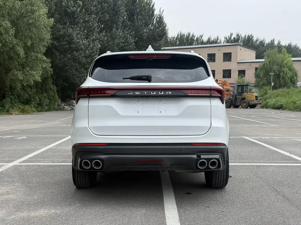 Jetour Jietu X70 PLUS Jietu X70 PLUS 2022 1.5T CVT 5-seater 2022 — thumbnail 2