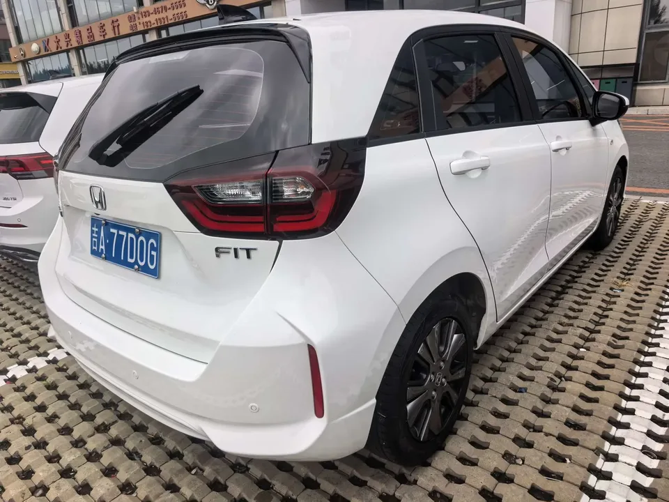 Honda FIT Fit 2022 1.5L CVT Trendy Sunroof Edition 2023 — thumbnail 4