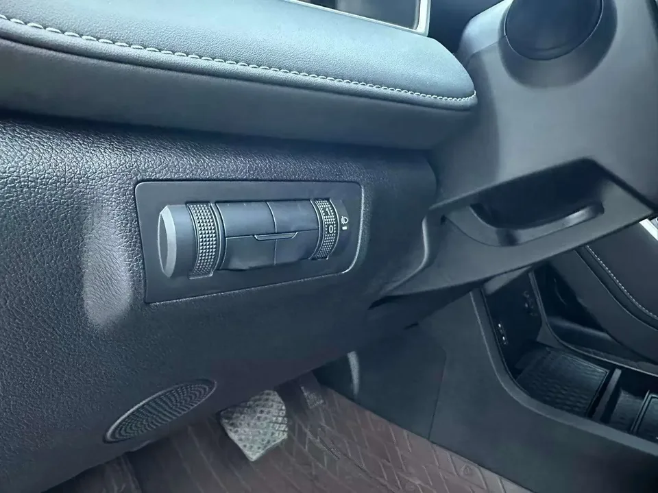 Chery Tiggo 7 Plus Tiggo 7 PLUS 2022 1.5T CVT Royal Yellow Limited Edition Premium 2023 — thumbnail 5