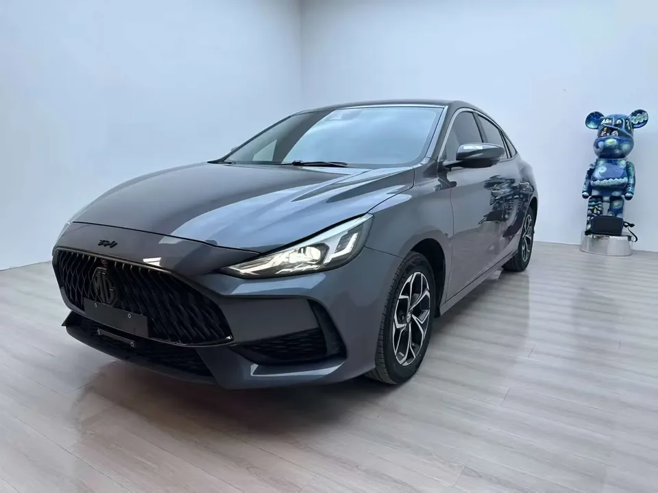 MG 5 MG5 2022 180DVVT CVT Youth Flagship Edition 2023 — photo 1, buy with delivery to Moscow