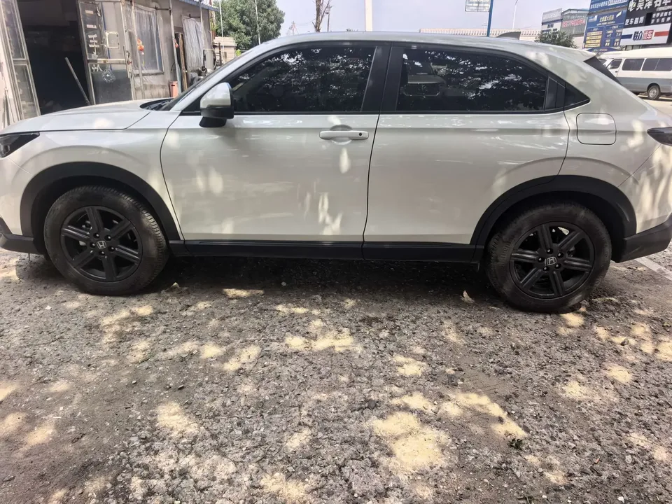 Honda WR-V HondaXR-V 2023 1.5L CVT Heat Wave Edition 2023 — thumbnail 4