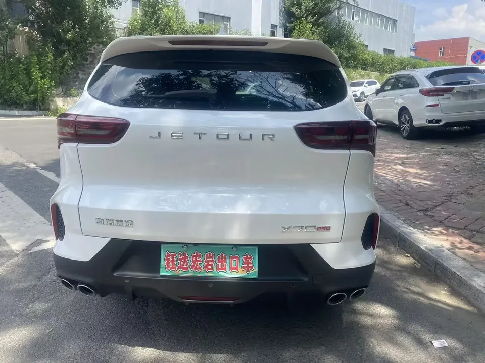 Jetour Jietu X70 Jietu X70 2023 1.5T DCT Beyond PRO+ 7 Seaters 2023 — thumbnail 2