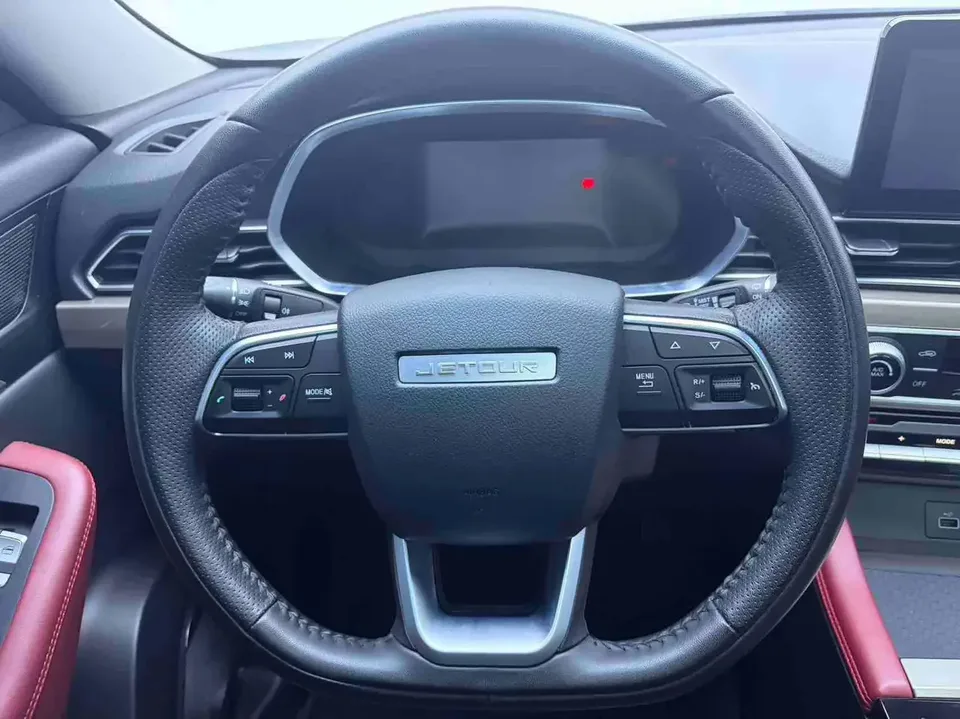Jetour Jietu X70 Jietu X70 2023 1.5T DCT Beyond PRO 5 Seaters 2023 — thumbnail 4