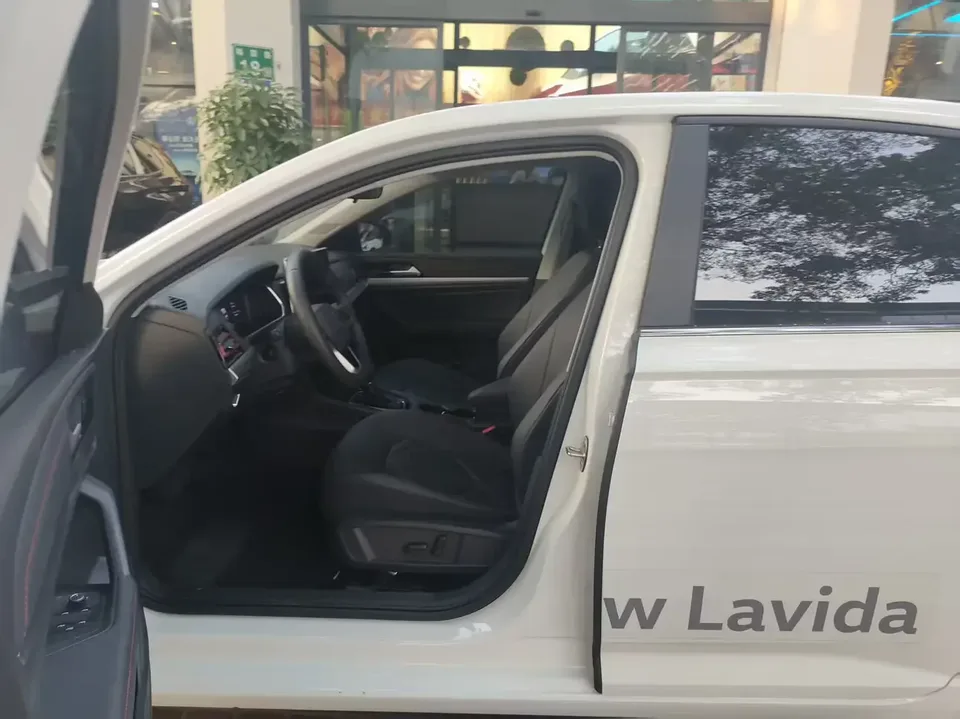 Volkswagen Lavida Lavida 2024 300TSI DSG Starry Sky Leading Edition 2024 — thumbnail 5