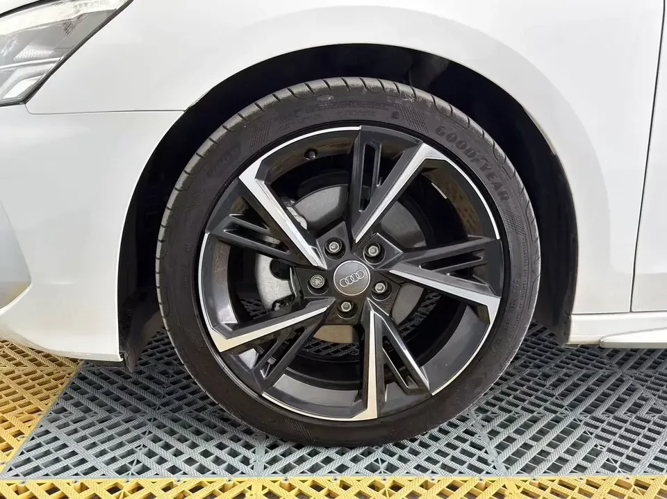 Audi A3 Audi A3 2021 Sportback 35 TFSI Stylish and sporty 2022 — thumbnail 3