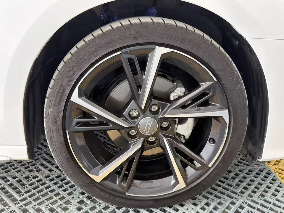 Audi A3 Audi A3 2021 Sportback 35 TFSI Stylish and sporty 2022 — thumbnail 4