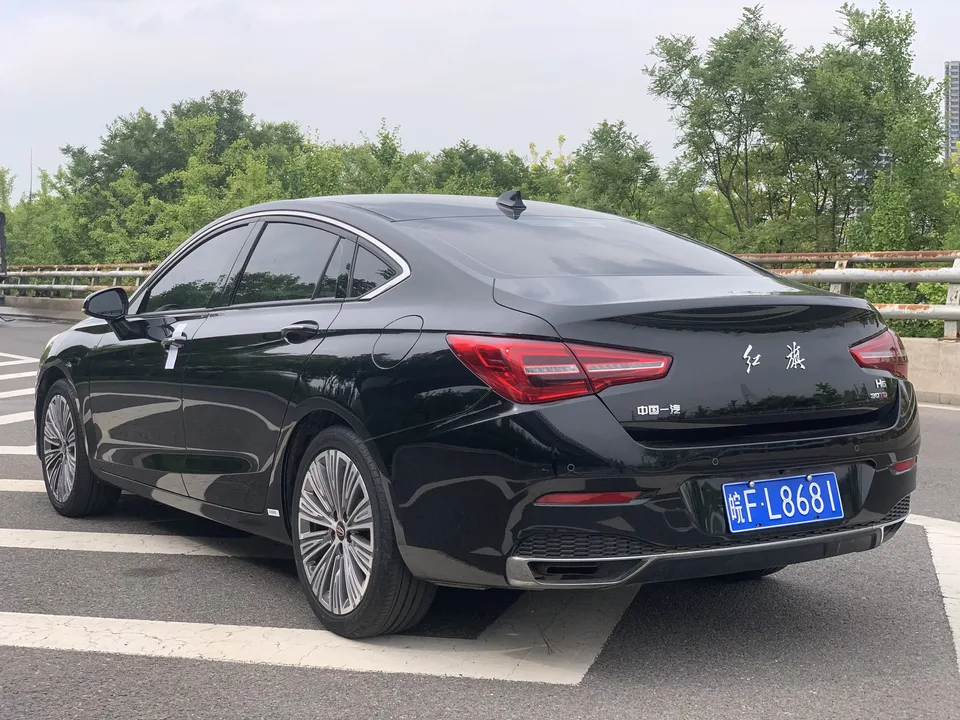 Hongqi H5 classic Hongqi H5 classic 2022 1.5T DCT Flagship Edition 2023 — thumbnail 2