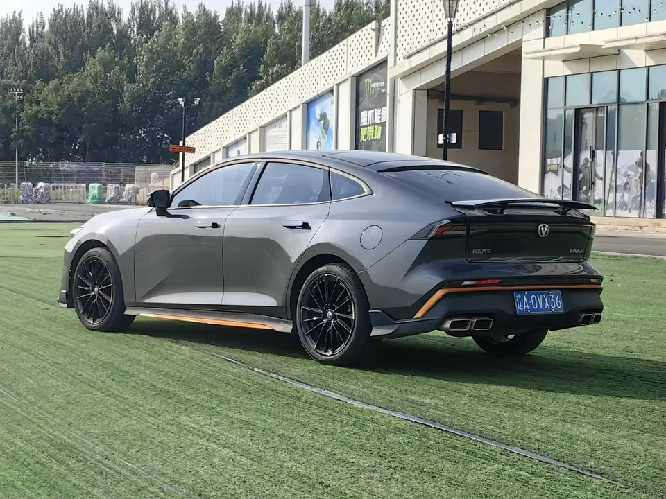 Changan UNI-V Changan UNI-V 2024 1.5T Premium Sports 2025 — thumbnail 2