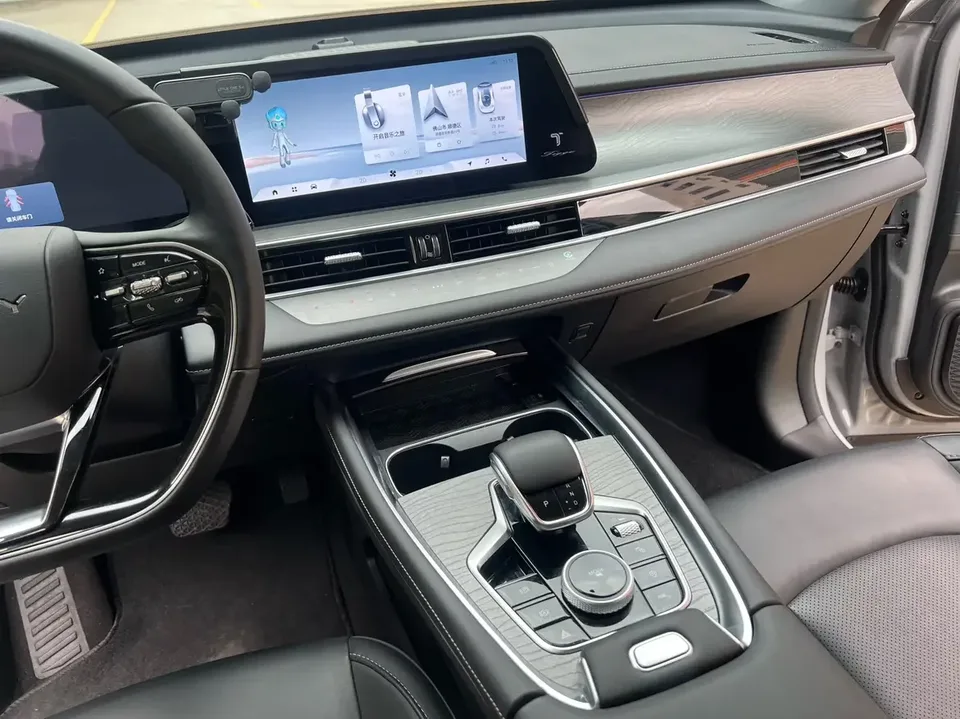 Chery Tiggo 8 Pro Tiggo 8 PRO 2024 Champion Edition 290T 2WD Shining Edition 5 Seaters 2023 — thumbnail 3