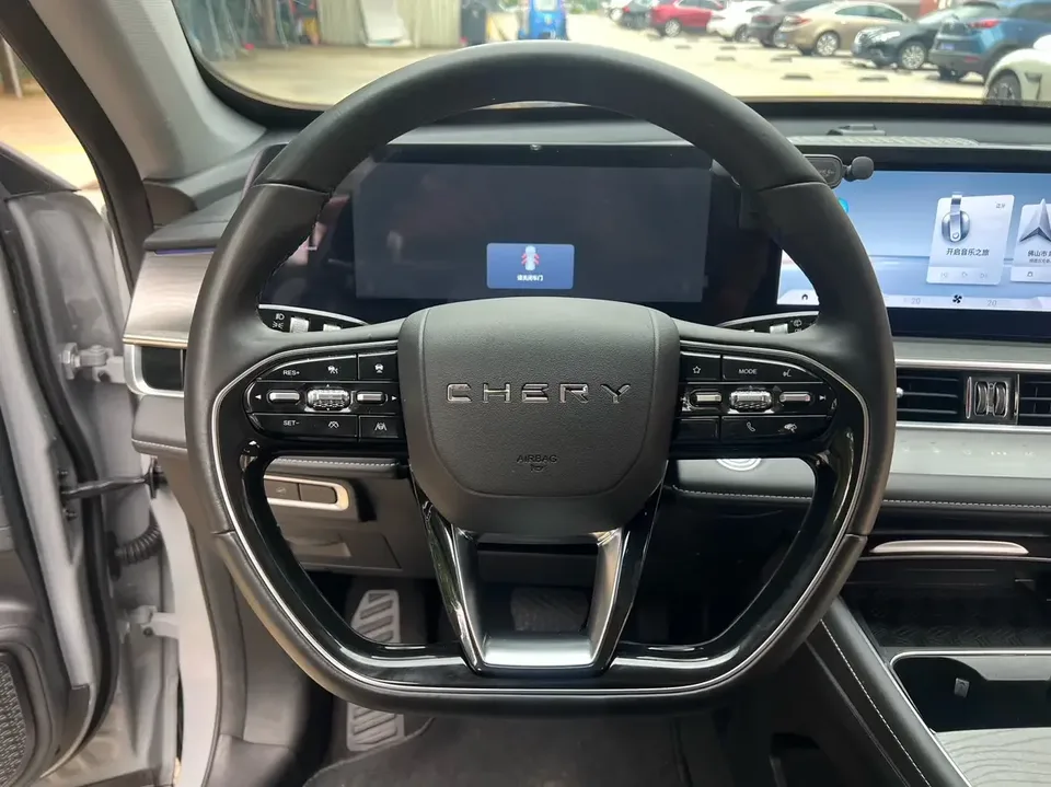 Chery Tiggo 8 Pro Tiggo 8 PRO 2024 Champion Edition 290T 2WD Shining Edition 5 Seaters 2023 — thumbnail 4