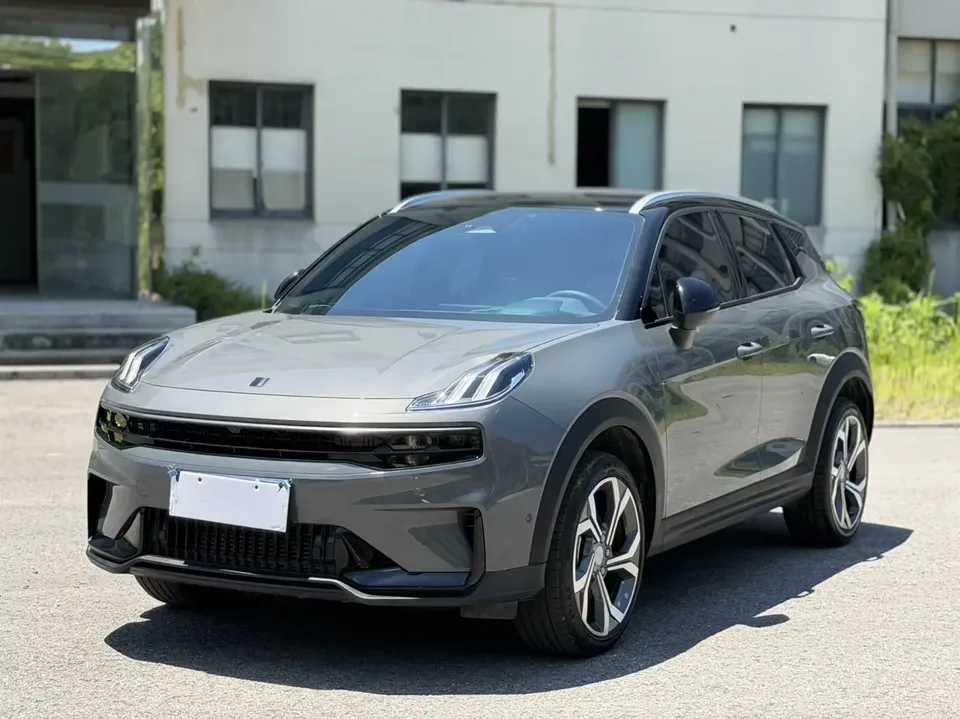Lynk & Co 06 Lynk & Co 06 2023 Remix 1.5T JinHalo 2023 — photo 1, buy with delivery to Moscow