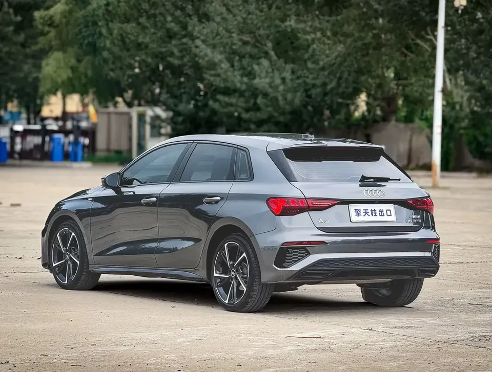 Audi A3 Audi A3 2023 Sportback 35 TFSI Stylish and sporty 2023 — thumbnail 2