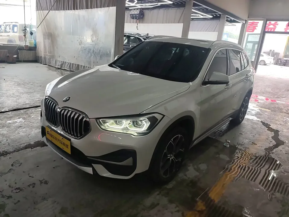 BMW X1 BMW X1 2022 sDrive20Li Fashion 2023 — photo 1, buy with delivery to Moscow