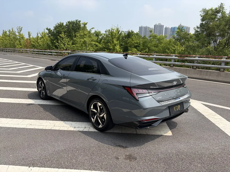 Hyundai Elantra Elantra 2021 240TGDi DCT LUX Premium Edition 2022 — thumbnail 2