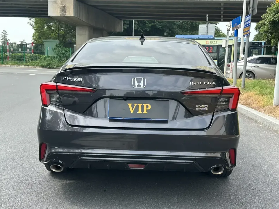 Honda Integra Style 2022 240TURBO CVT Phantom Night Deluxe Edition 2022 — thumbnail 2