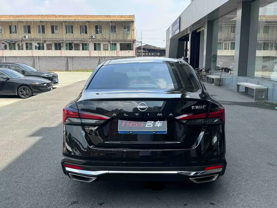 Nissan Altima Sound of nature 2022 2.0L XL-Upr Premium Edition 2024 — thumbnail 2