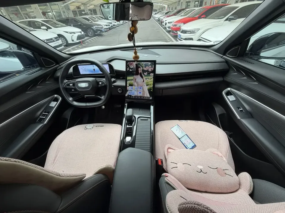 Geely Atlas Boyue 2023 Boyue COOL 1.5T Smart Connect 2024 — thumbnail 4