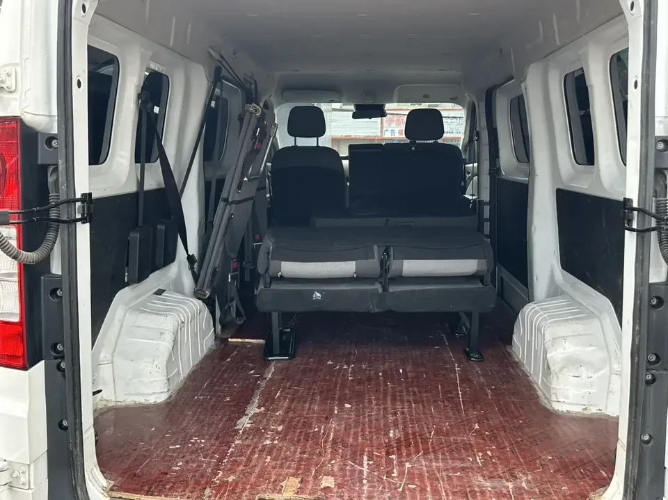 Ruichi EC75 Rich EC75 2025 Passenger Transport Intelligent Supercharger Version-Pioneer I 52.16kWh 2025 — thumbnail 3