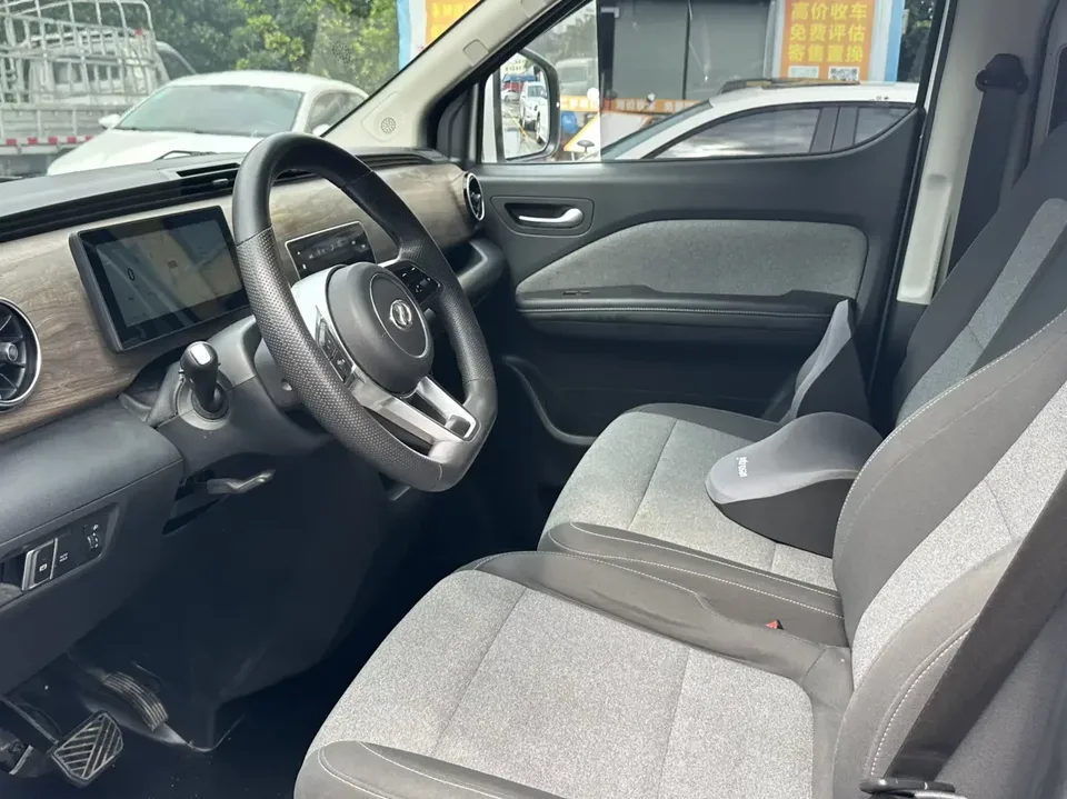 Ruichi EC75 Rich EC75 2025 Passenger Transport Intelligent Supercharger Version-Pioneer I 52.16kWh 2025 — thumbnail 5