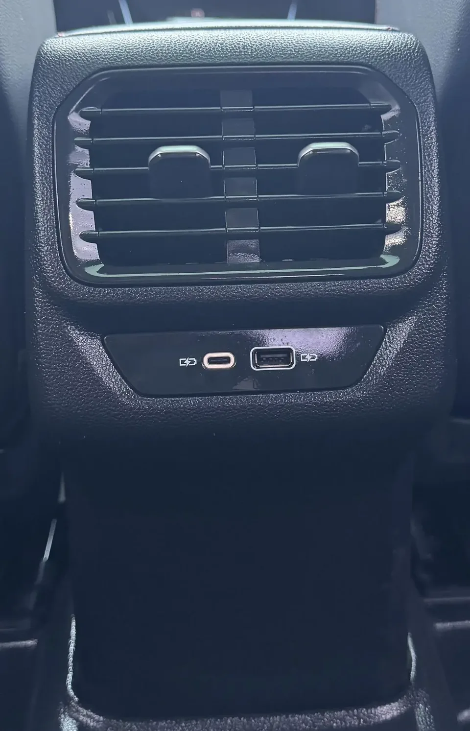 Volkswagen Lamando Lingdu 2023 Lingdu L 280TSI DSG Cool Edition 2023 — thumbnail 3