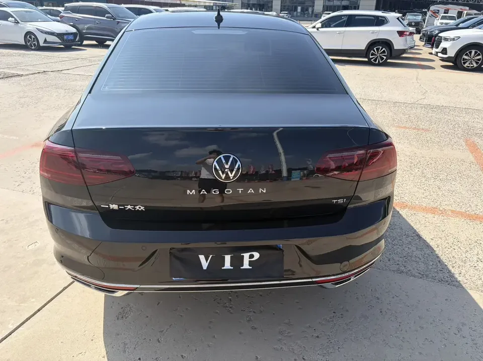 Volkswagen Magotan Magotan 2023 2 millionth anniversary edition 280TSI DSG comfort model 2024 — thumbnail 2