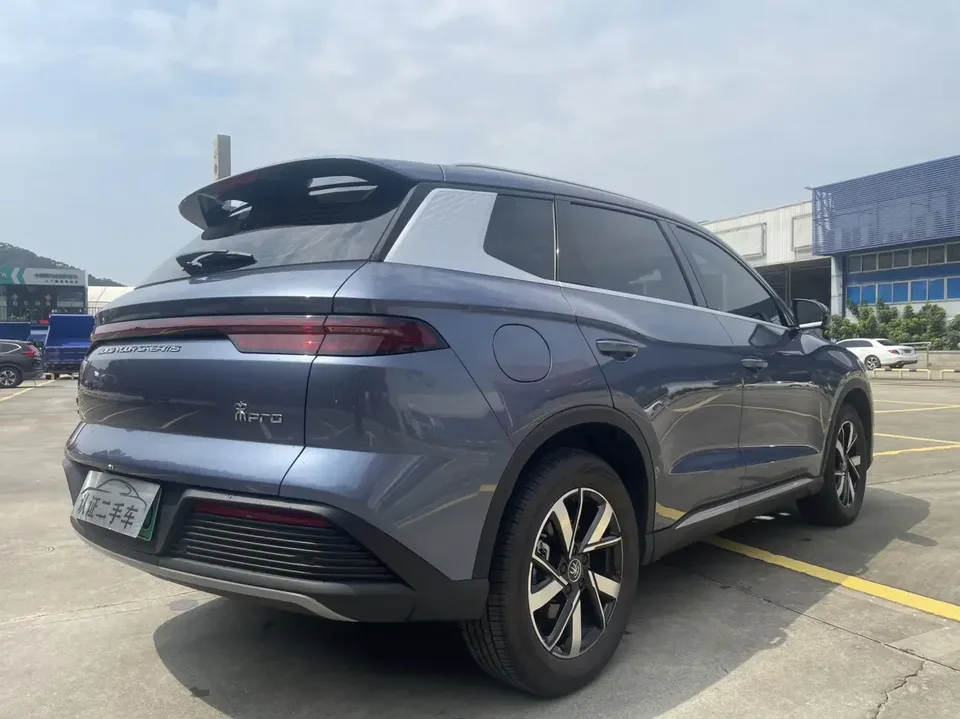 BYD Song Pro DM Song Pro DM 2023 DM-i Champion Edition 71km Exceeding Type 2023 — thumbnail 4