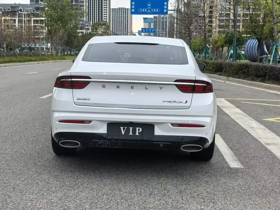 Geely Preface Xing Rui 2023 2.0T Luxury 2024 — thumbnail 2