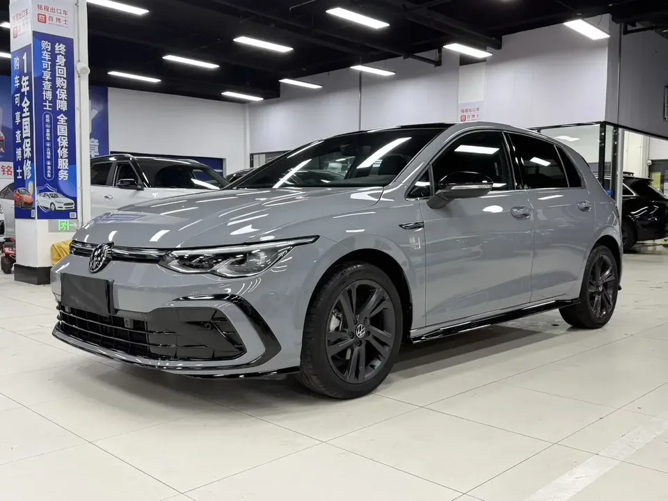 Volkswagen Golf golf 2022 280TSI DSG R-Line 2023 — photo 1, buy with delivery to Moscow