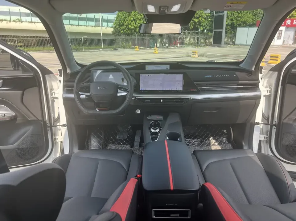 Oshan Changan Auchan Z6 Changan Auchan Z6 2022 Blue Whale 1.5T DCT Smart Edition 2023 — thumbnail 4