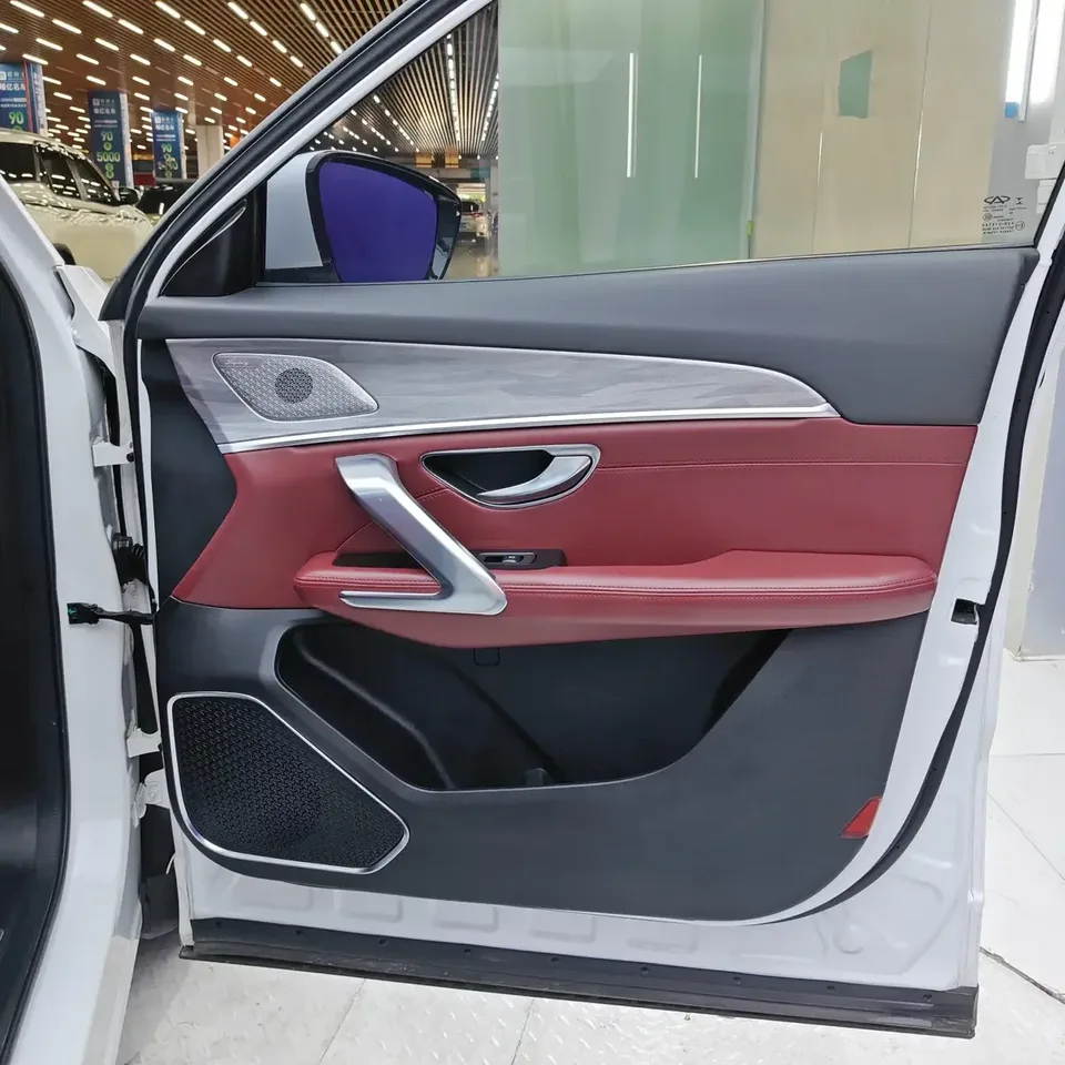 Jetour Jietu X70 PLUS Jietu X70 PLUS 2023 1.5T DCT Brave PLUS 7-seater 2023 — thumbnail 3