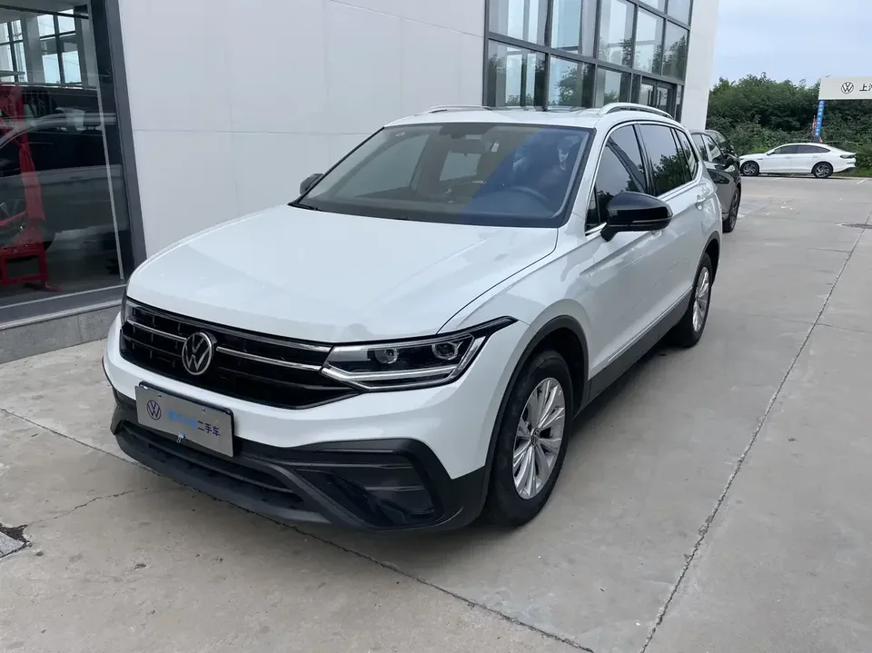 Volkswagen Tiguan L Tiguan L 2024 Outstanding 300TSI 2WD Longteng Edition 2024 — photo 1, buy with delivery to Moscow
