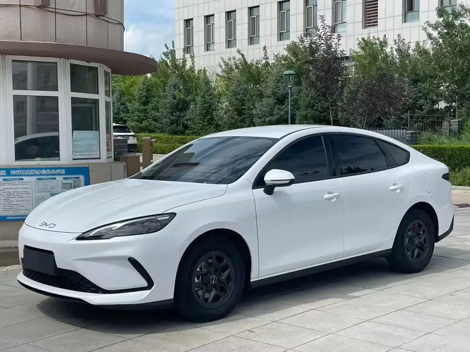 BYD Seal 05DM Seal 05DM 2025 DM-i 55KM Deluxe Smart Driving Edition 2025 — photo 1, buy with delivery to Moscow