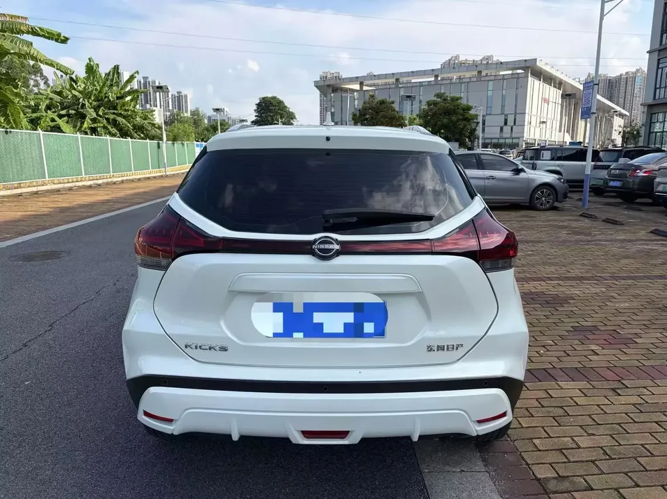 Nissan Jinke Jinke 2023 The 1.5L Jinqing model is both powerful and stylish 2023 — thumbnail 2