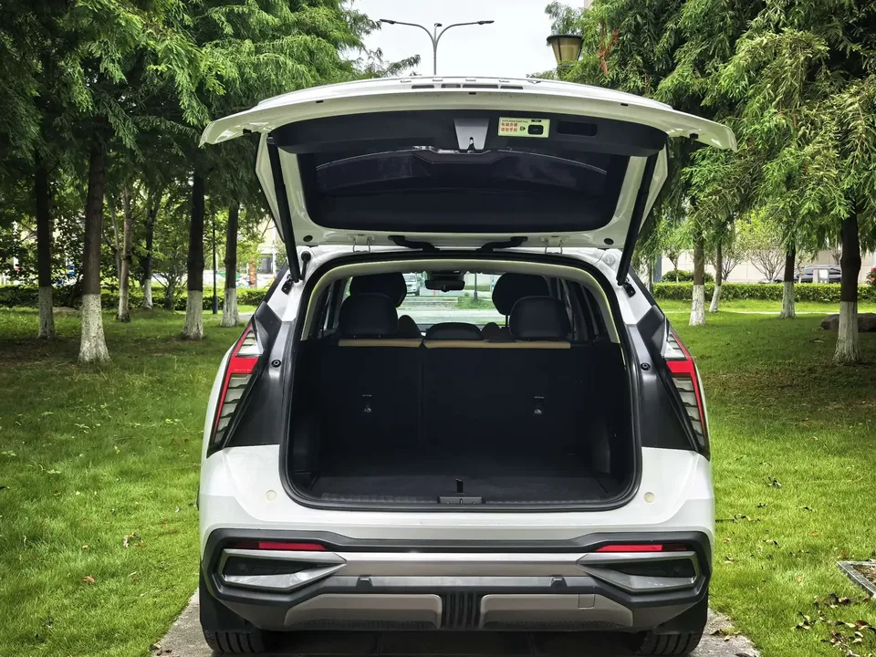 Geely Atlas L Boyue L 2023 1.5TD DCT Premium 2023 — thumbnail 5