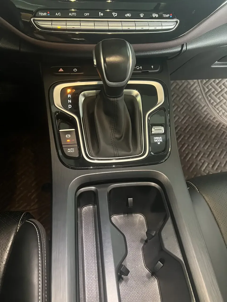 GAC Trumpchi M6 Trumpchi M6 2021 270T Automatic Deluxe Edition 7 Seaters 2022 — thumbnail 4