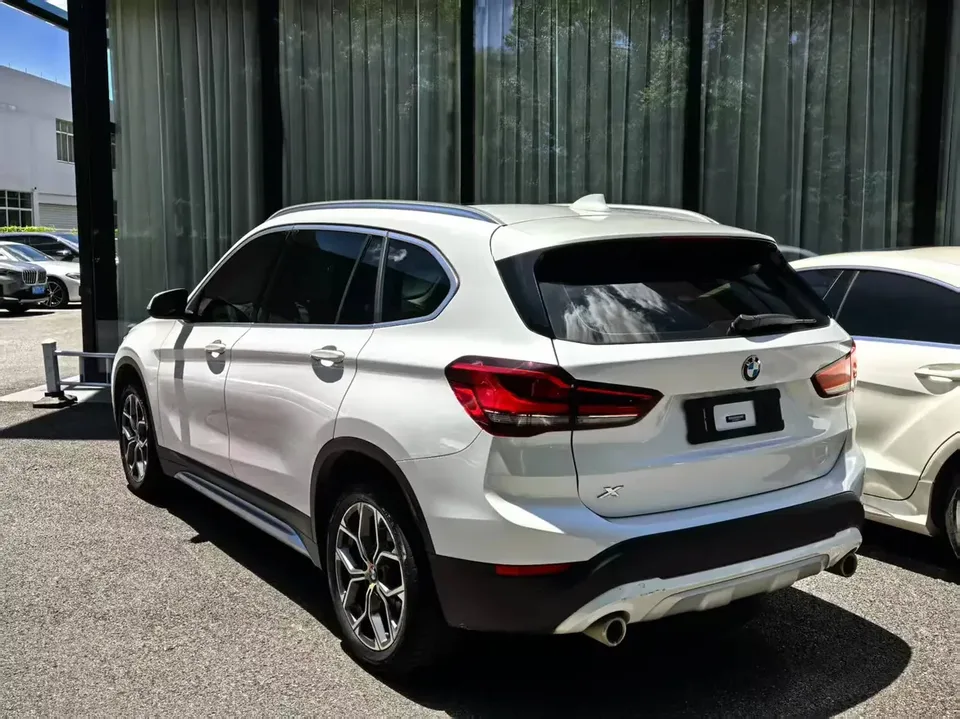 BMW X1 BMW X1 2022 sDrive20Li Fashion 2023 — thumbnail 2