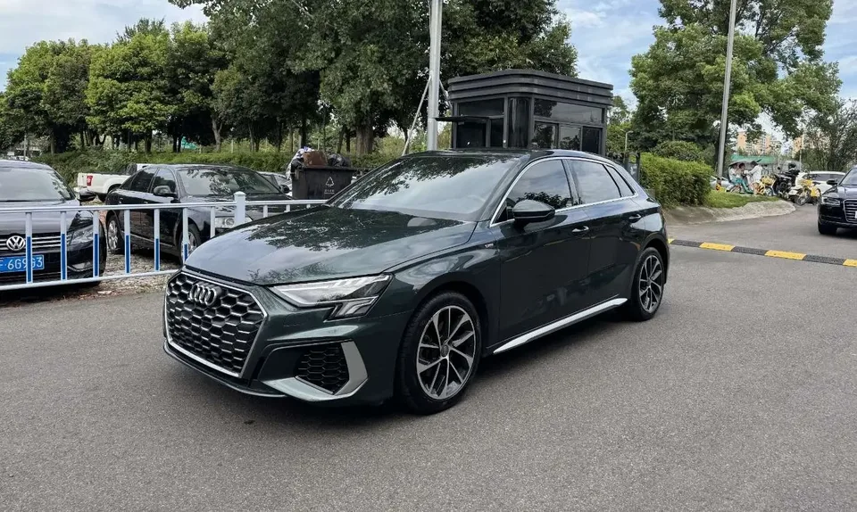 Audi A3 Audi A3 2022 Sportback 35 TFSI: A progressive sports model 2022 — photo 1, buy with delivery to Moscow