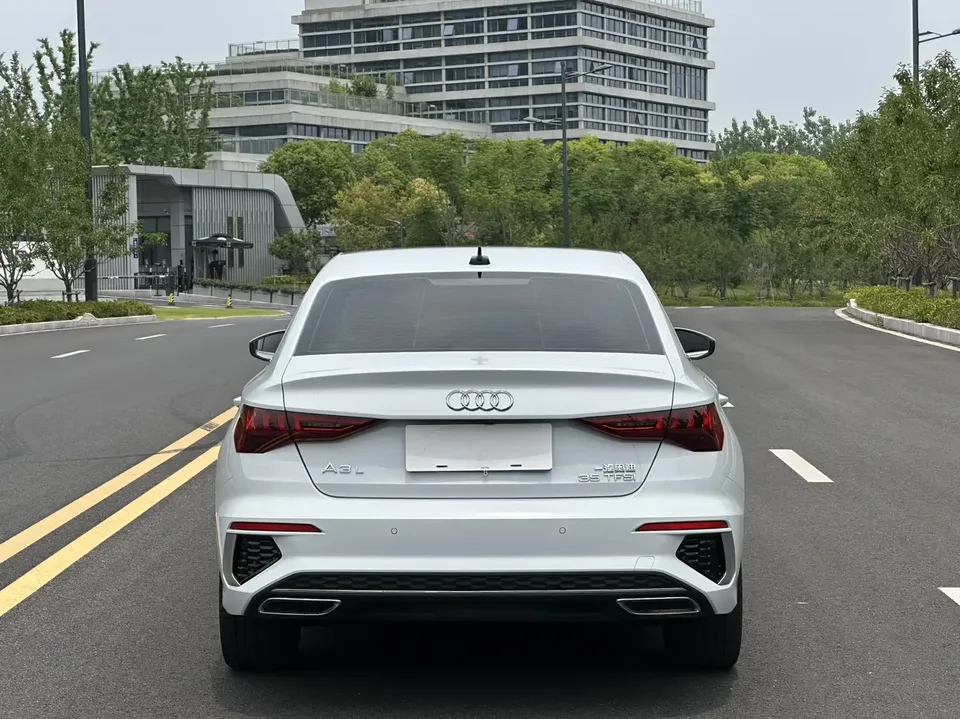 Audi A3 Audi A3 2022 A3L Limousine 35 TFSI Stylish Sports 2022 — миниатюра 5