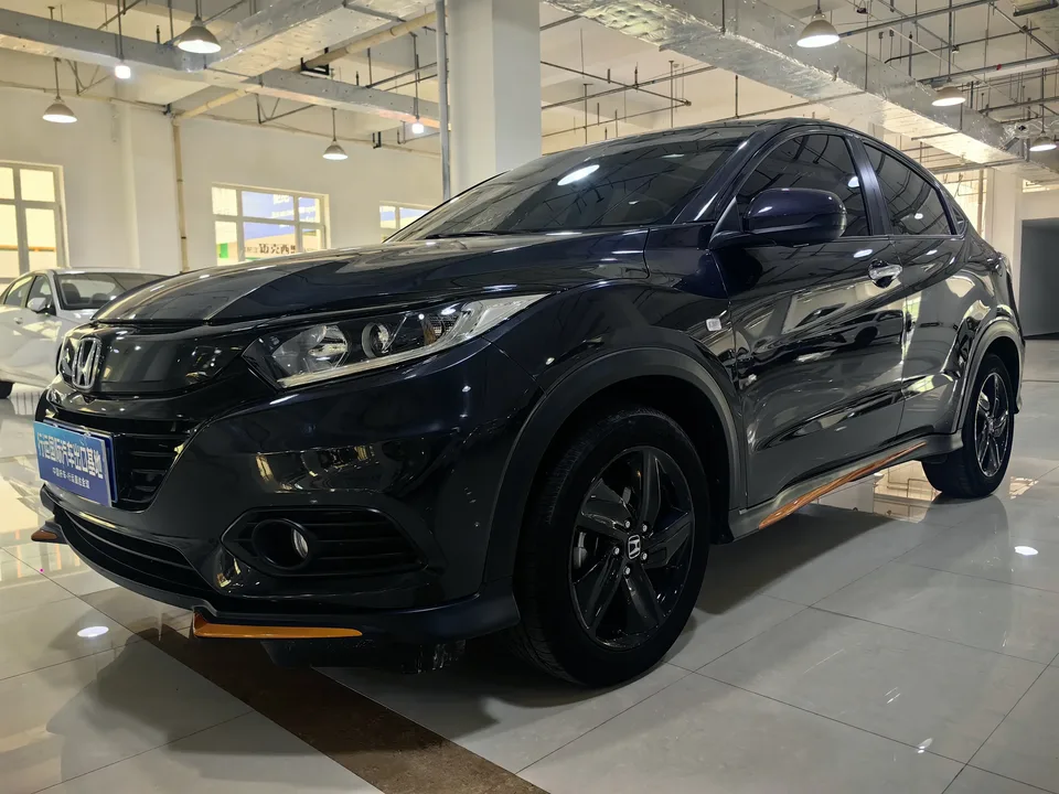 Honda VEZEL Binzhi 2022 1.5L CVT Phantom Night Pioneer Edition 2022 — photo 1, buy with delivery to Moscow