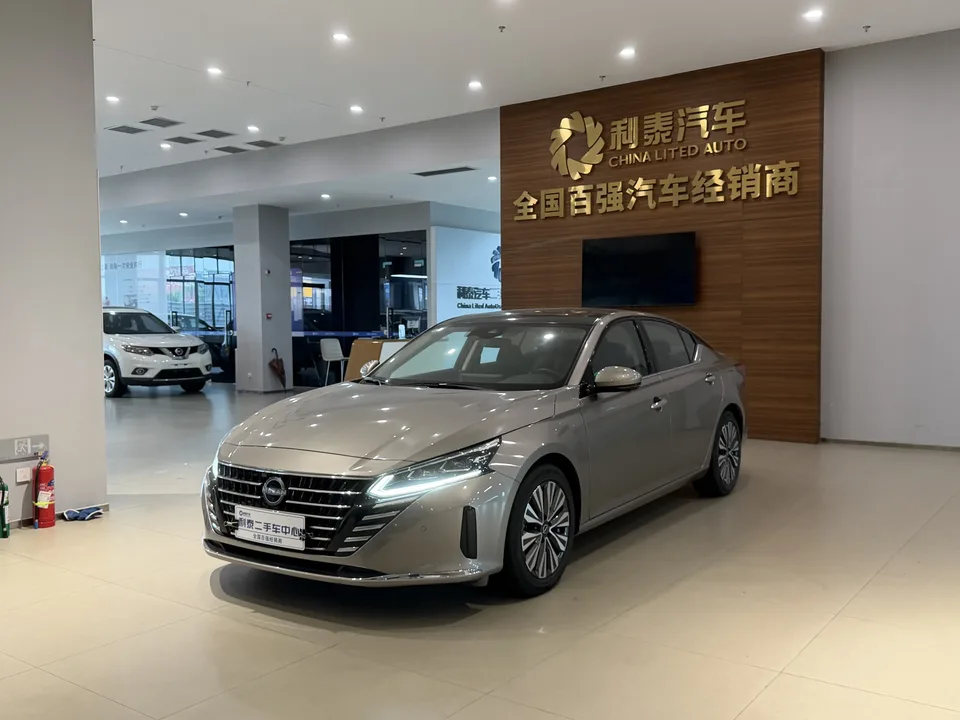 Nissan Altima Sound of nature 2022 2.0L XL-Upr Premium Edition 2022 — photo 1, buy with delivery to Moscow