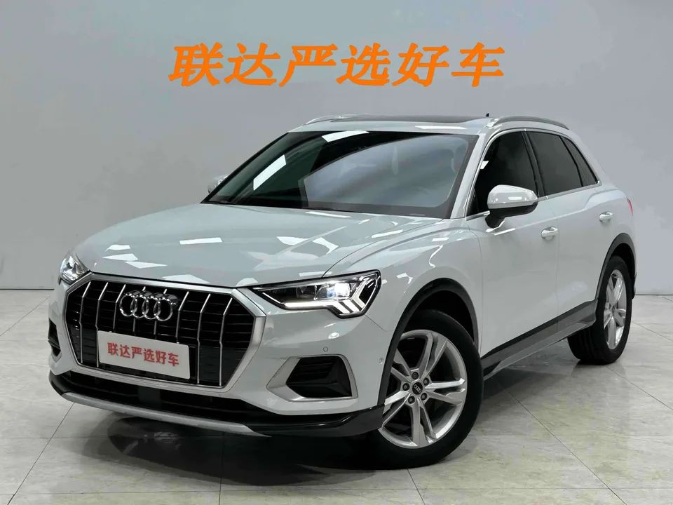 Audi Q3 Audi Q3 2022 35 TFSI Stylish and Elegant 2022 — photo 1, buy with delivery to Moscow