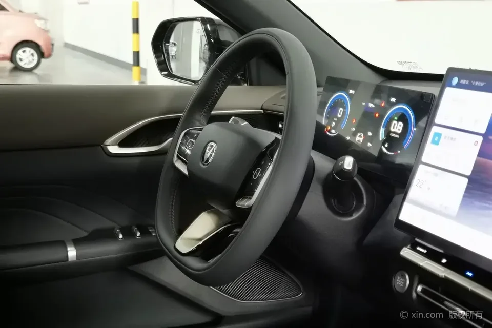 Changan Escape Escape 2026 Fourth-generation 1.5T DCT 500Bar Jinxiang model 2026 — thumbnail 5