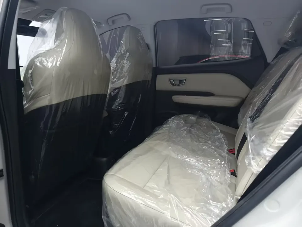 Wuling Bingo PLUS Wuling Bingo PLUS 2024 510km five-seater version 2026 — thumbnail 3